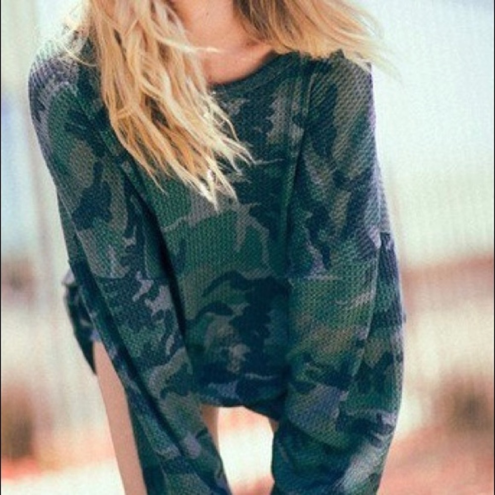LOOSE FIT CAMOUFLAGE TOP - Picture 3 of 8